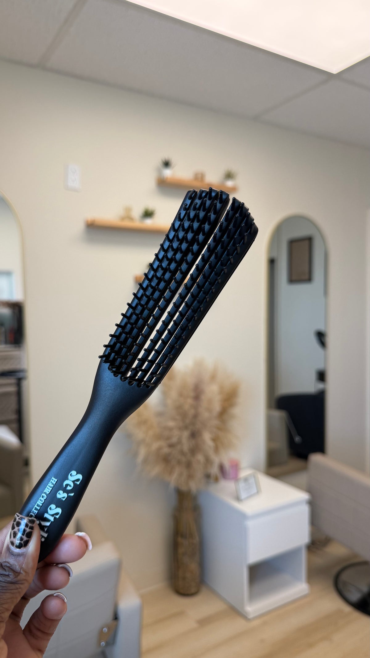Detangling & Defining Brush