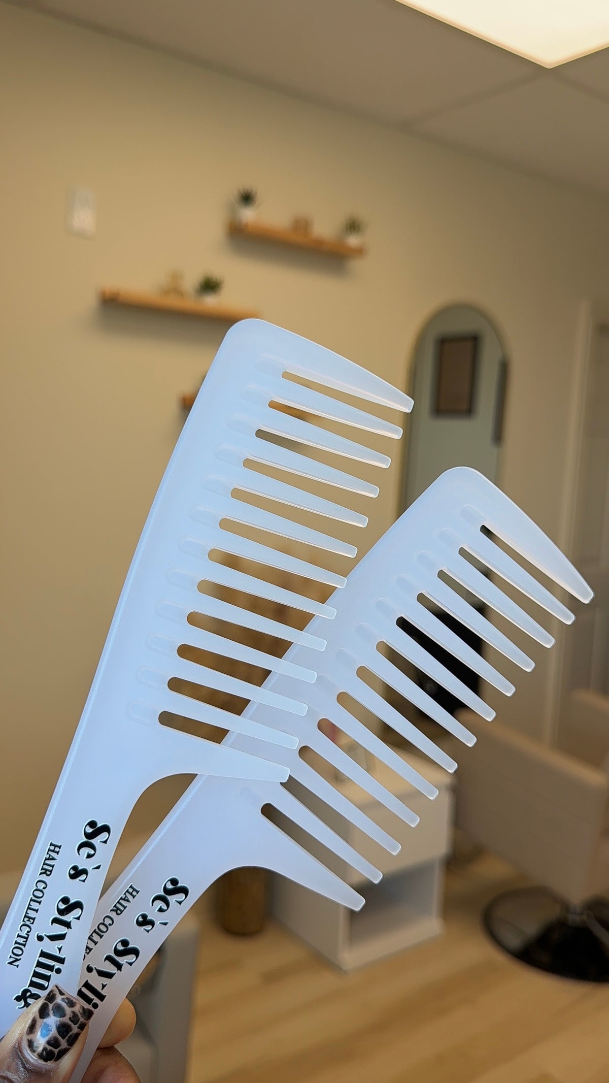 Wide Tooth Detangling Comb